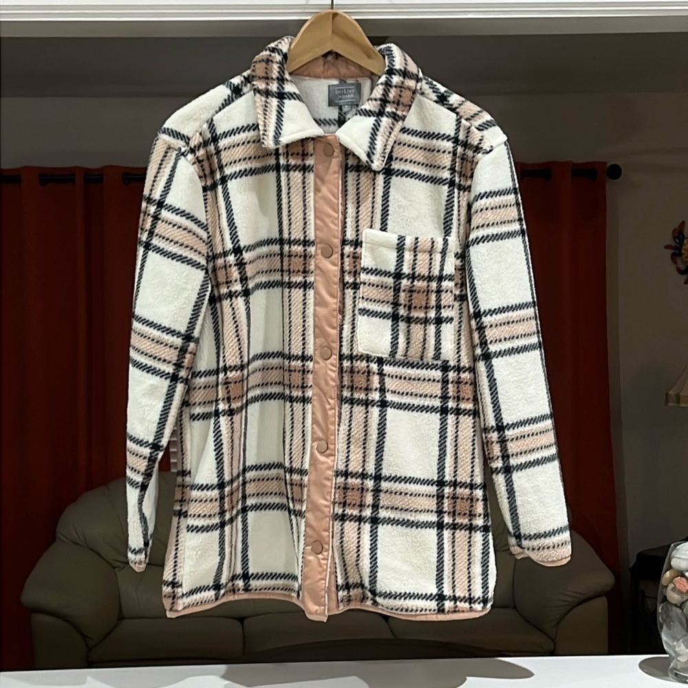 Berkley Jensen Women’s Plaid Fleece Sherpa Shacket Plush Shirt Jacket Size M